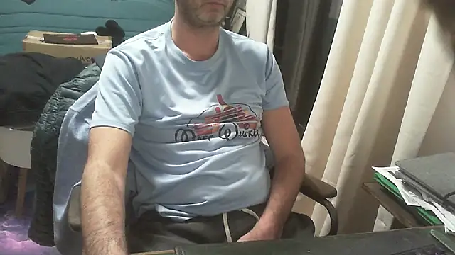 Snapshot of shyfrenchcock1 chatting on 02/21/26, 06:43 shyfrenchcock1 online show from 02/21/26, 06:43