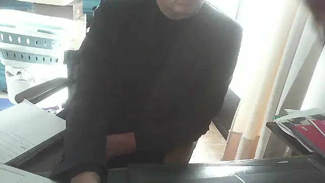 Snapshot of shyfrenchcock1 chatting on 02/02/26, 07:51 shyfrenchcock1 online show from 02/02/26, 07:51