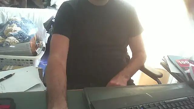 Snapshot of shyfrenchcock1 chatting on 09/19/25, 09:57 shyfrenchcock1 online show from 09/19/25, 09:57