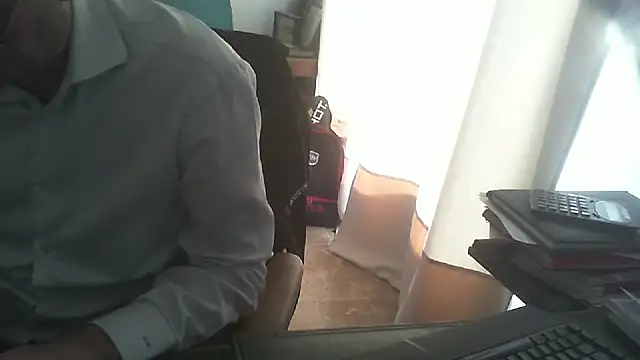 shyfrenchcock1 online show from 11/18/25, 09:56