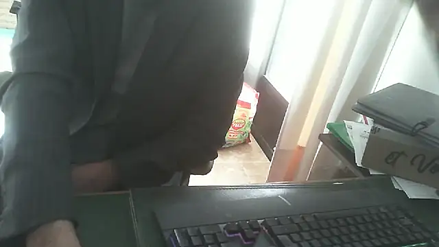 Snapshot of shyfrenchcock1 chatting on 01/12/26, 09:49 shyfrenchcock1 online show from 01/12/26, 09:49