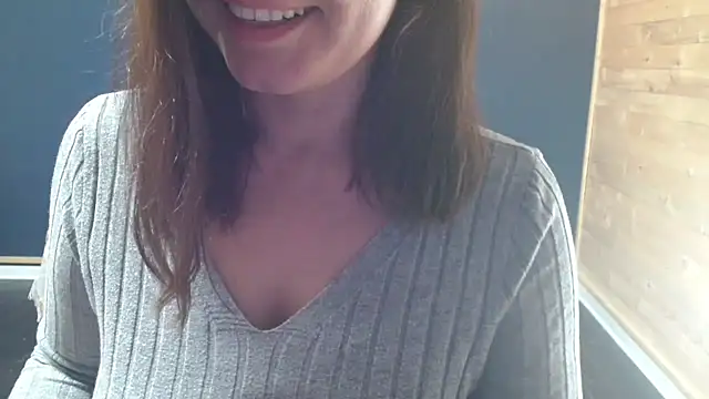 Snapshot of NovaBabe21 chatting on 10/01/25, 10:35 NovaBabe21 online show from 10/01/25, 10:35