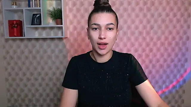 Snapshot of KarolinaRosse_ chatting on 10/01/25, 05:12 KarolinaRosse online show from 10/01/25, 05:12