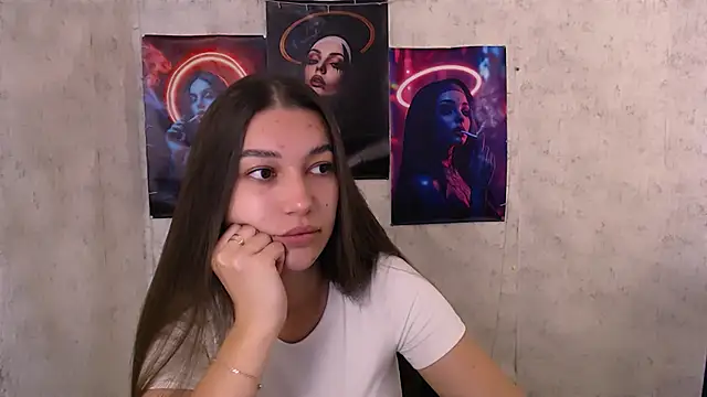 Snapshot of KarolinaRosse_ chatting on 09/27/25, 05:13 KarolinaRosse online show from 09/27/25, 05:13