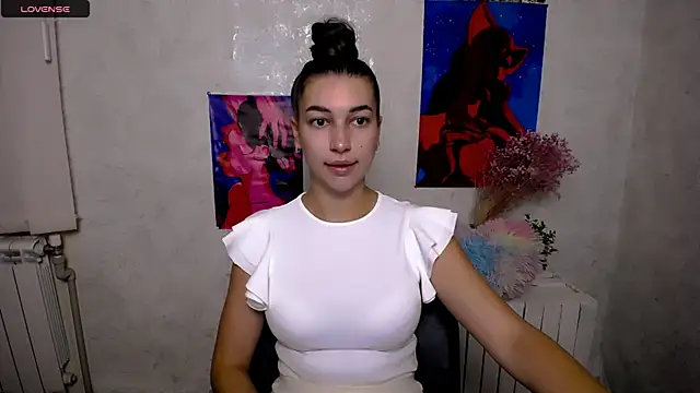 Snapshot of KarolinaRosse_ chatting on 09/12/25, 05:29 KarolinaRosse online show from 09/12/25, 05:29