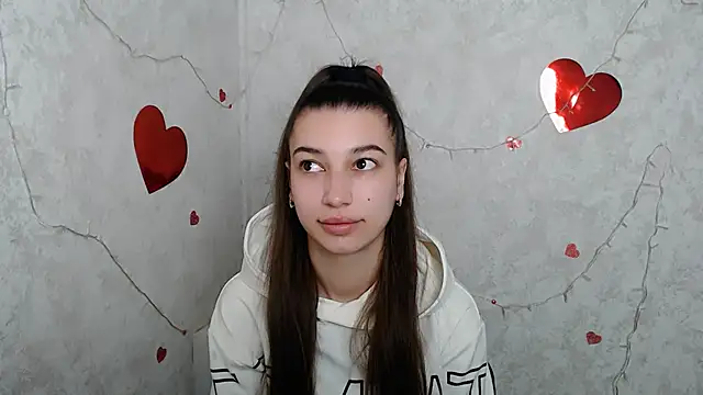 Snapshot of KarolinaRosse_ chatting on 03/10/25, 06:49 KarolinaRosse online show from 03/10/25, 06:49