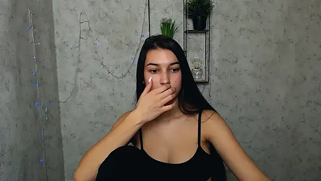 Snapshot of KarolinaRosse_ chatting on 02/28/25, 10:09 KarolinaRosse online show from 02/28/25, 10:09