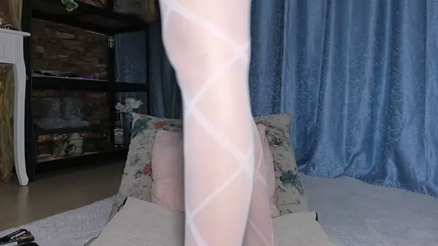 andradahot15 online show from 12/16/25, 04:06