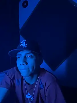 SkinnyHot444 online show from 02/05/25, 12:27