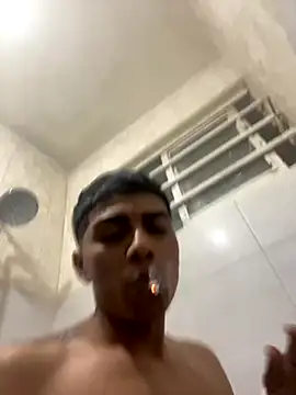 SkinnyHot444 online show from 11/04/25, 05:55