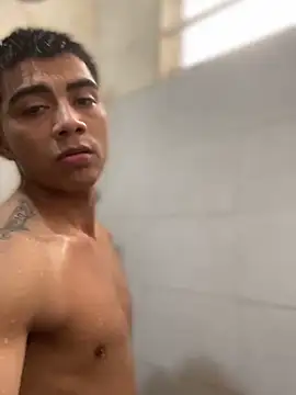 SkinnyHot444 online show from 12/14/24, 10:39