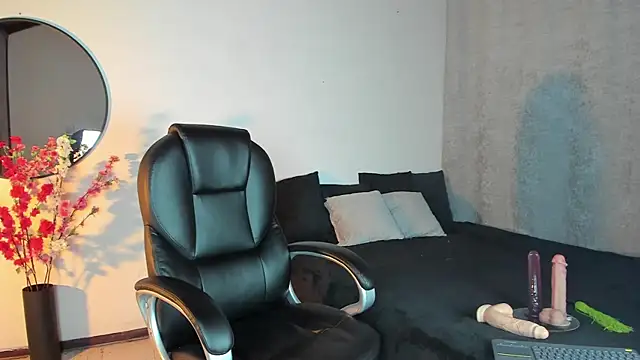 SaraMilf 69 online show from 09/24/25, 01:39