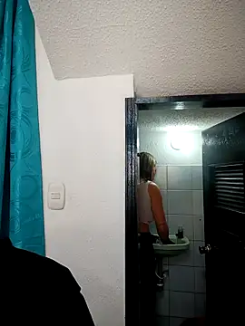 VIOLETA-25  online show from 10/27/25, 03:57