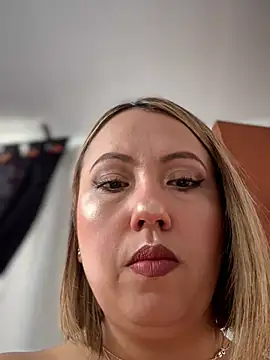 VIOLETA-25  online show from 05/26/26, 03:10