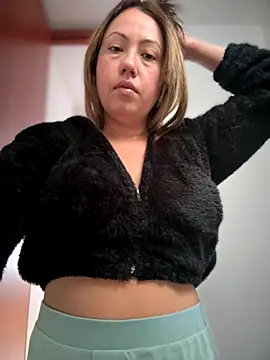 VIOLETA-25  online show from 11/20/25, 12:06