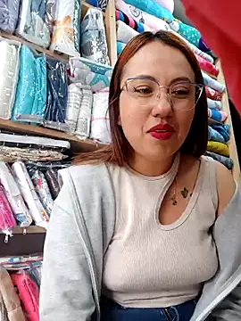 Snapshot of VIOLETA-25_ chatting on 03/21/25, 07:46 VIOLETA-25 online show from 03/21/25, 07:46