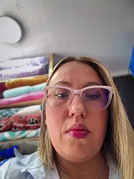 VIOLETA-25  online show from 06/24/26, 03:43