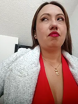 Snapshot of VIOLETA-25_ chatting on 09/10/25, 03:33 VIOLETA-25 online show from 09/10/25, 03:33