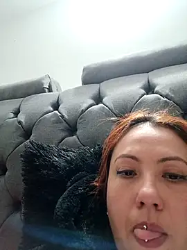 Snapshot of VIOLETA-25_ chatting on 03/13/25, 11:27 VIOLETA-25 online show from 03/13/25, 11:27