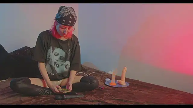 Snapshot of Bloom-fairy chatting on 01/15/26, 12:52 Bloom-fairy online show from 01/15/26, 12:52