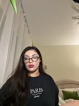 Snapshot of Sweet_Khalifa_ chatting on 01/25/25, 03:09 Sweet Khalifa  online show from 01/25/25, 03:09