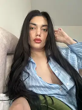 Snapshot of Sweet_Khalifa_ chatting on 09/28/25, 01:51 Sweet Khalifa  online show from 09/28/25, 01:51