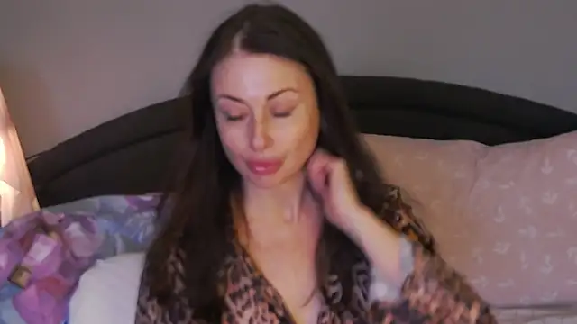 Mia Lovi online show from 04/15/26, 01:26