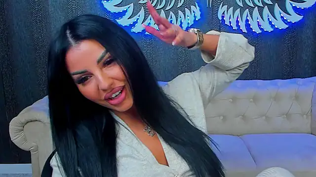 Snapshot of anemarieejolie chatting on 03/07/25, 07:05 anemarieejolie online show from 03/07/25, 07:05