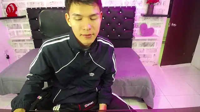 Snapshot of Zafiro_Chizuy chatting on 12/11/24, 03:13 Zafiro Chizuy online show from 12/11/24, 03:13