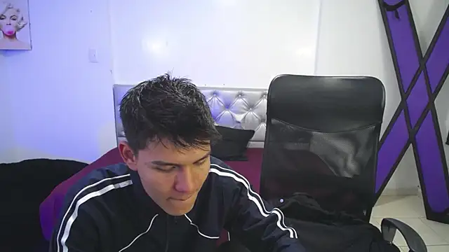 Snapshot of Zafiro_Chizuy chatting on 12/12/24, 08:21 Zafiro Chizuy online show from 12/12/24, 08:21