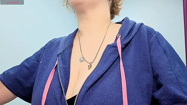 Dolorys online show from 02/22/26, 04:59