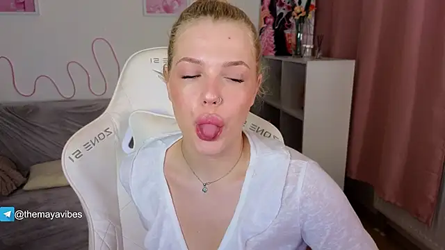 Maya Rave online show from 02/27/26, 03:40