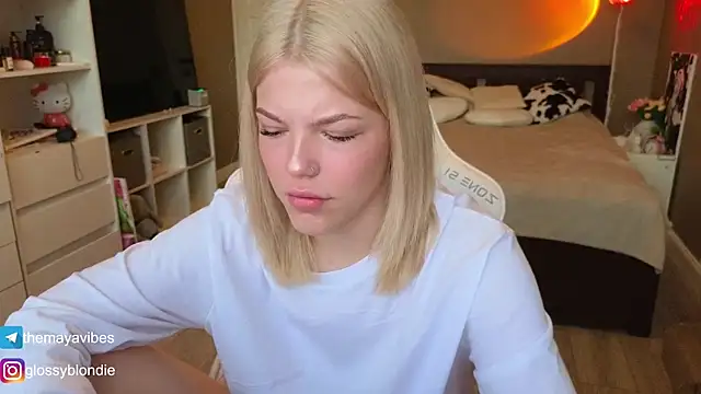 Maya Rave online show from 04/14/26, 03:22