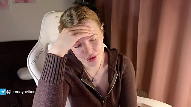 Maya Rave online show from 01/14/26, 03:43