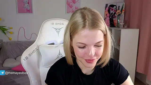 Maya Rave online show from 03/11/26, 03:44