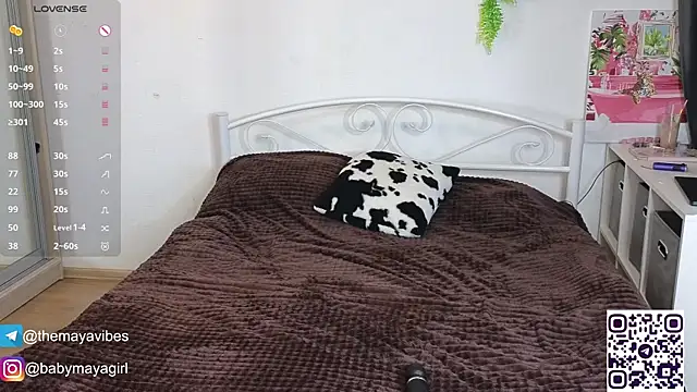 Maya Rave online show from 09/23/25, 03:57