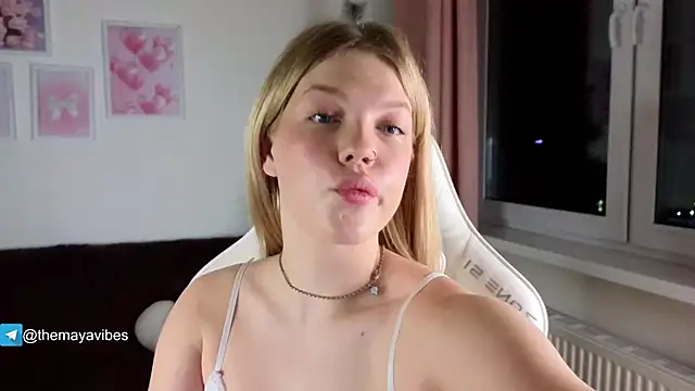 Maya Rave online show from 01/09/26, 03:57