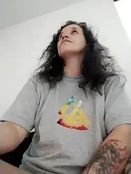 Snapshot of hanamy_joha chatting on 09/15/25, 10:54 hanamy joha online show from 09/15/25, 10:54