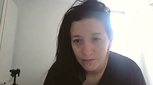 Snapshot of hanamy_joha chatting on 03/12/25, 03:29 hanamy joha online show from 03/12/25, 03:29