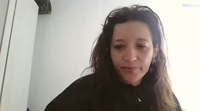 Snapshot of hanamy_joha chatting on 12/18/24, 01:34 hanamy joha online show from 12/18/24, 01:34