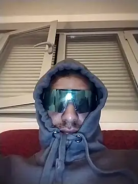 mehdi-l7away online show from 04/15/26, 07:47