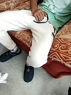 mehdi-l7away online show from 05/13/26, 02:24