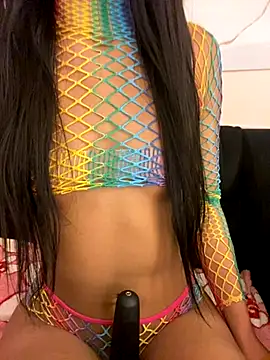 bonnie 18x online show from 12/05/25, 02:32