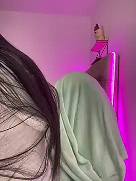 Snapshot of bonnie_18x chatting on 03/16/25, 03:14 bonnie 18x online show from 03/16/25, 03:14