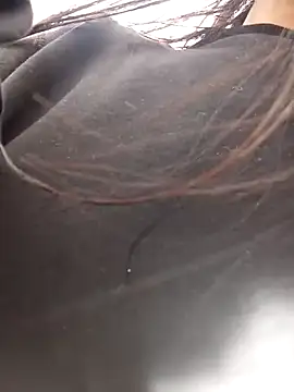 bonnie 18x online show from 10/30/25, 03:20