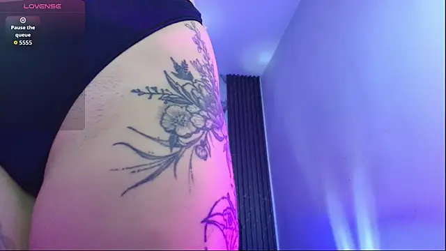 luccianagreyy online show from 05/05/26, 12:08