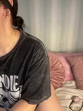 PoliBenett  online show from 03/04/25, 05:34