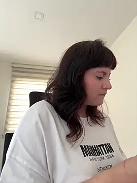 PoliBenett  online show from 10/01/25, 03:27