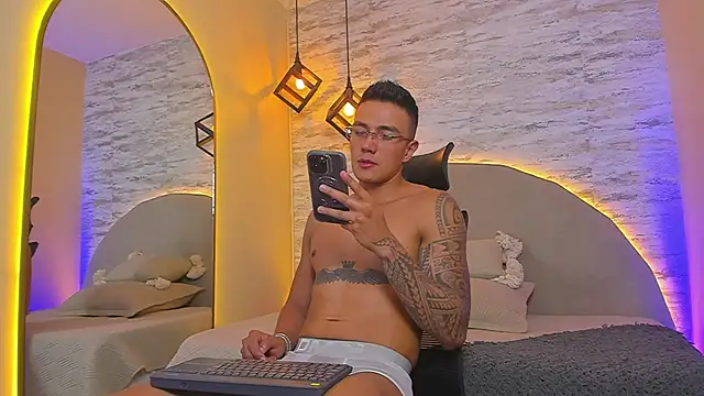 Aron Bolt online show from 02/05/26, 12:45