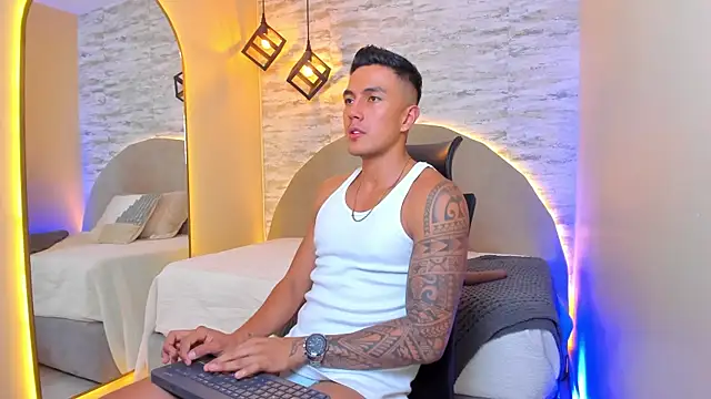 Aron Bolt online show from 11/02/25, 11:32